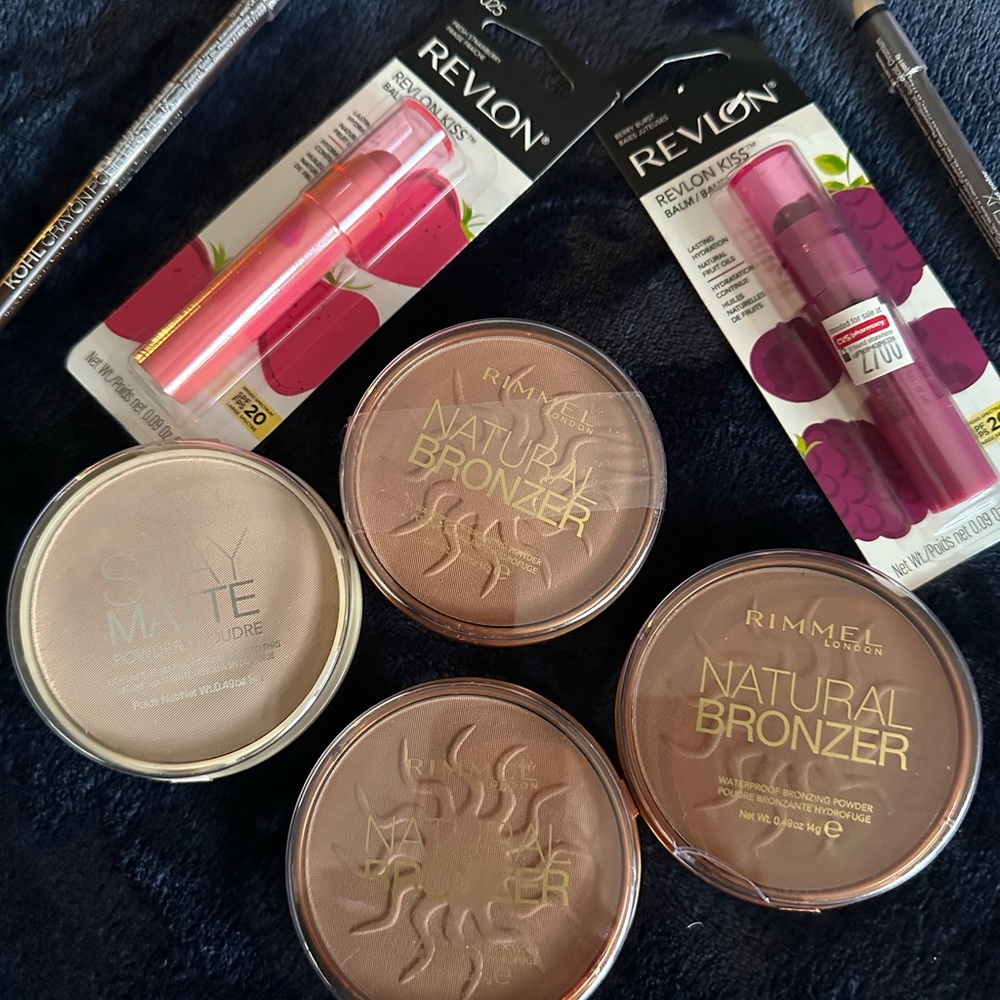 BUNDLE  ***34*** Revlon Kiss Balm and Rimmel Natural Bronzer Collection